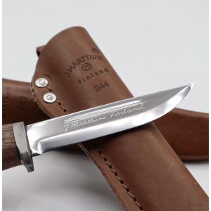 J.Marttiini puukko hopeaheloilla.
